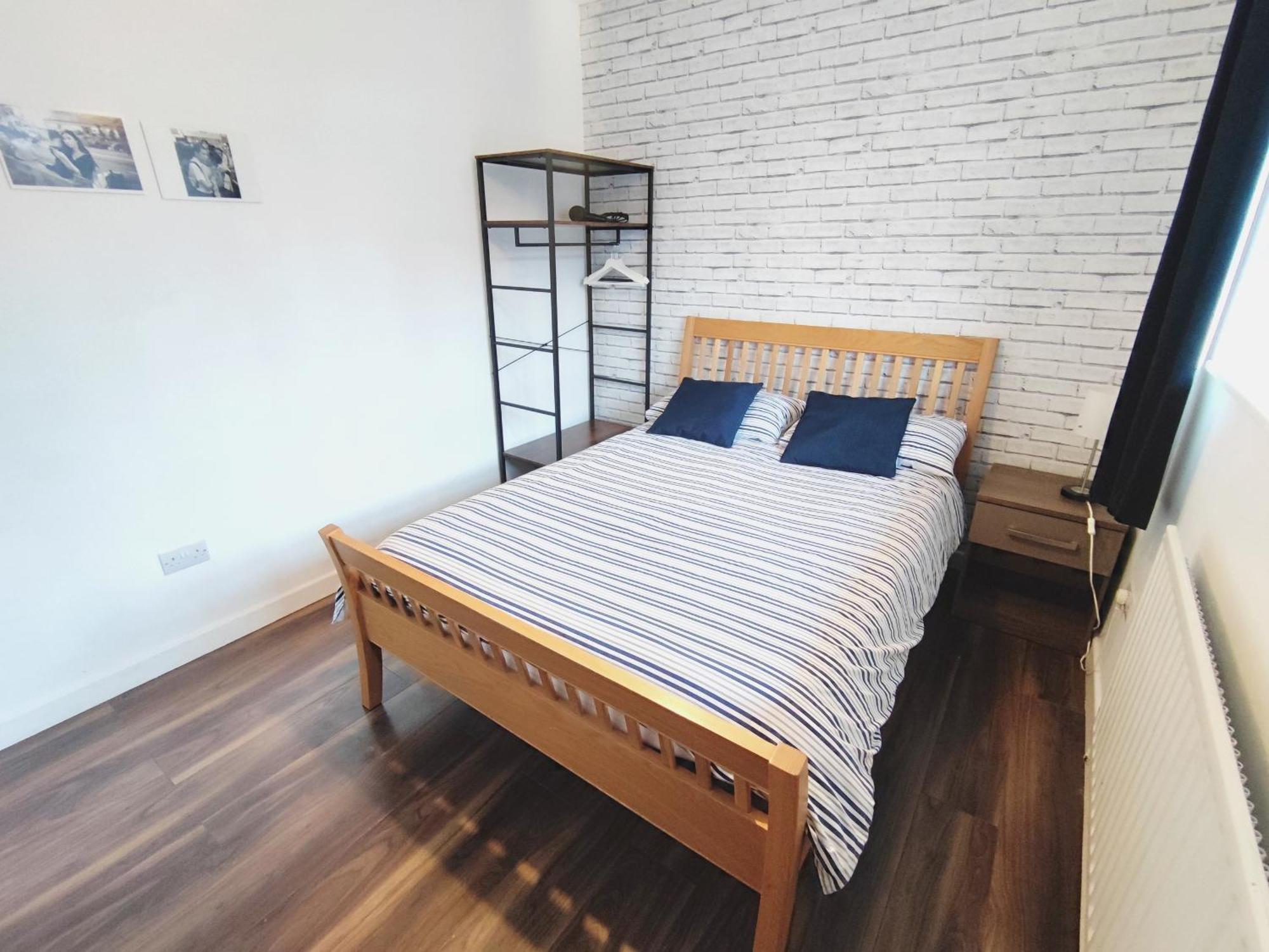 Location Location Location, Whole Apartment For You! London Exterior photo